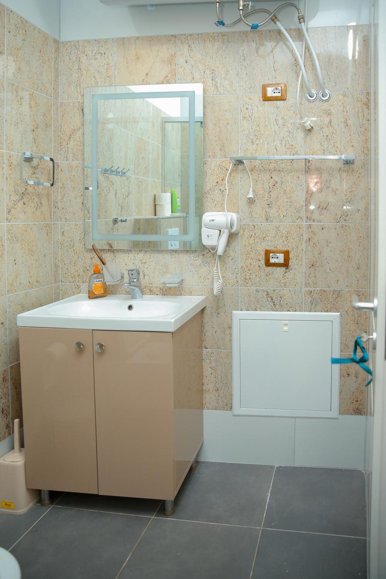 Fishta Apartments Q5 32 Велипойе Экстерьер фото